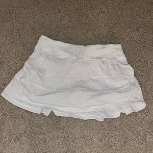 White lululemon pace revival skirt